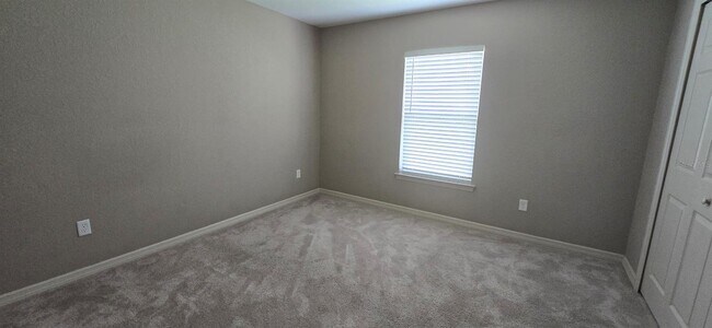 Building Photo - 2228 SW 156th Loop