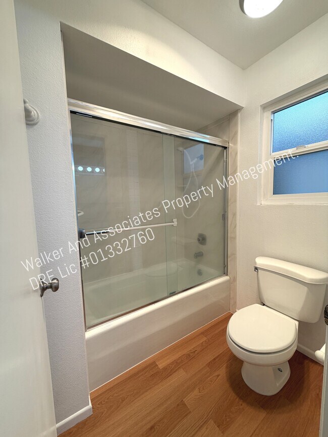 Building Photo - 4445 Via Santa Maria