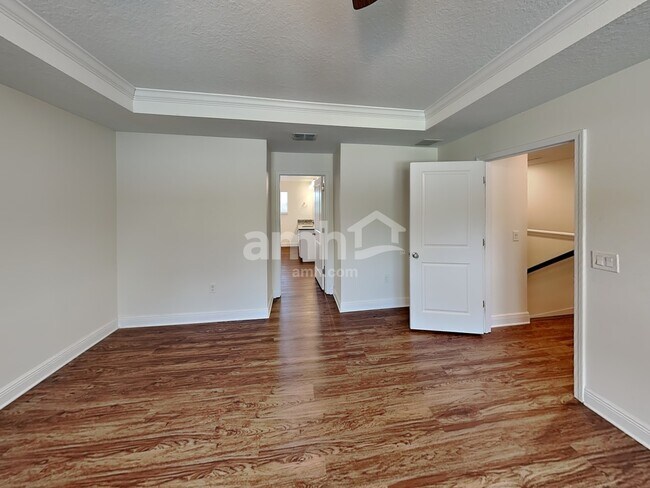 Building Photo - 761 Zarabrooke Ct