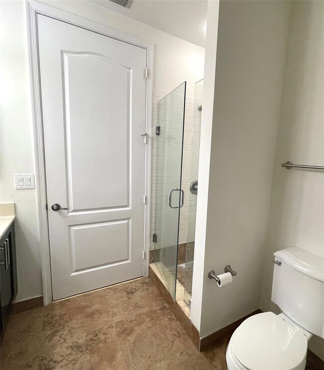 Building Photo - 416 SW 14th Ave