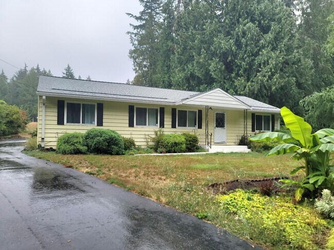 Primary Photo - 3 Bedroom 1 Bath Home with Shop