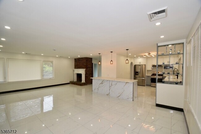 Building Photo - 53 Pine Grove Rd