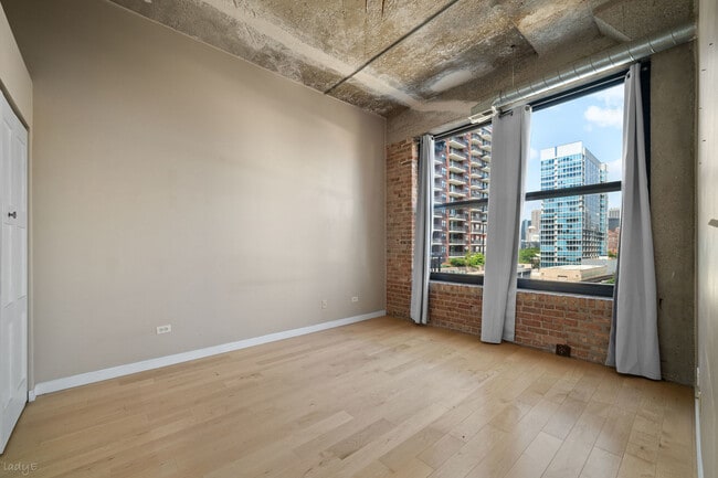 Building Photo - 1516 S Wabash Ave