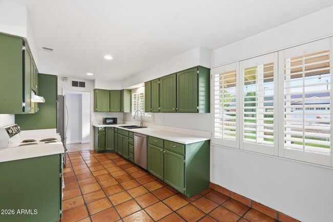 Building Photo - 4702 N 30th Pl