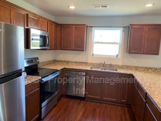 Building Photo - 811 Millsgrove Ct