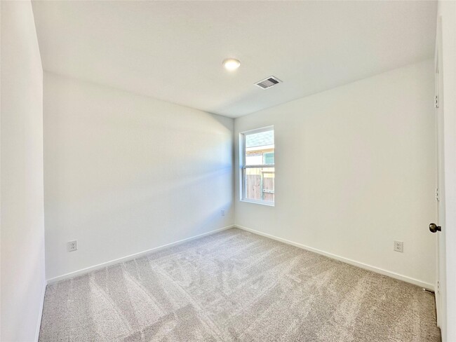 Building Photo - 9019 Rose Pelican Ln