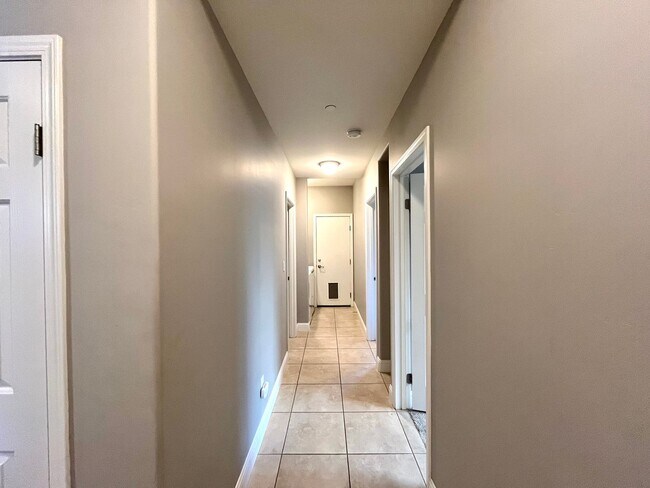 Building Photo - 267 Via las Casitas