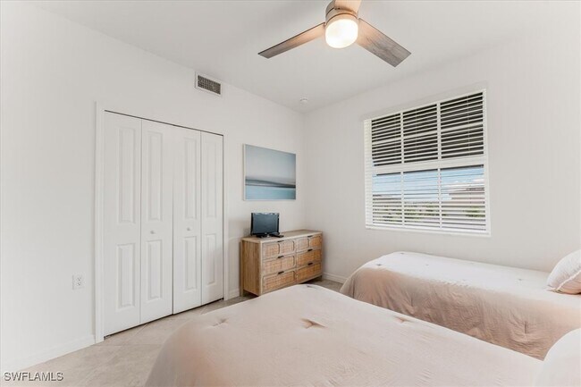 Building Photo - 5629 Double Eagle Cir