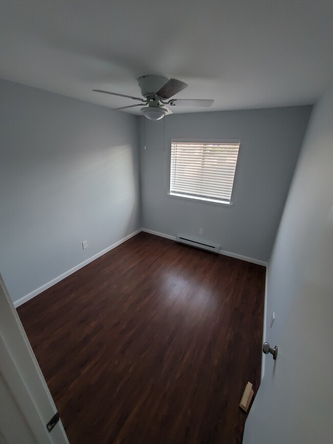 Bedroom 2 - 541 W Alton Ave