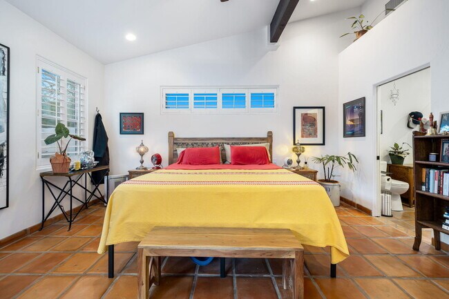 Building Photo - 53845 Avenida Cortez