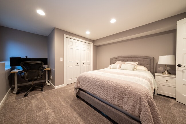 Building Photo - 9513 Briar Cir