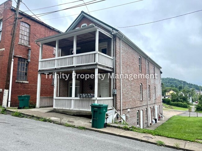 Building Photo - 545 Baltimore Ave