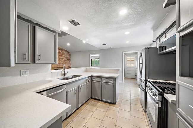 Building Photo - 11506 Hornbrook Dr