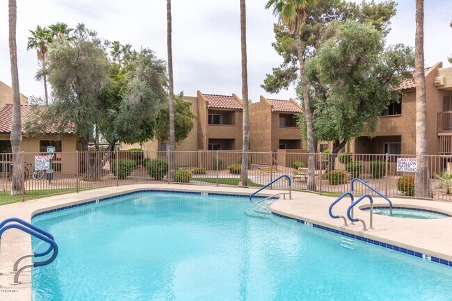 Building Photo - 5877 N Granite Reef Rd