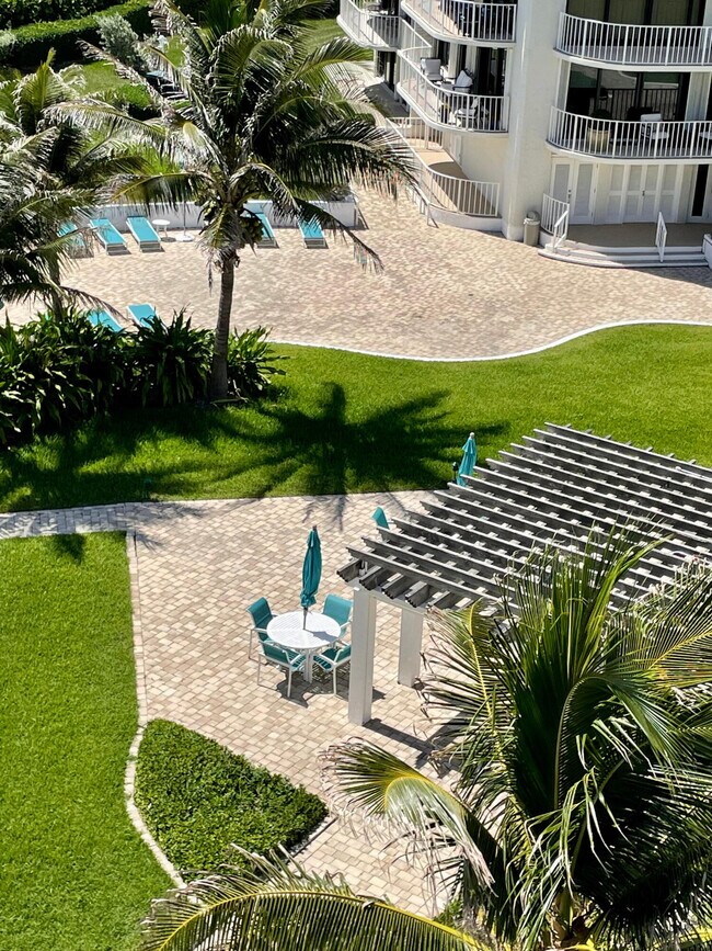 Building Photo - 3360 S Ocean Blvd