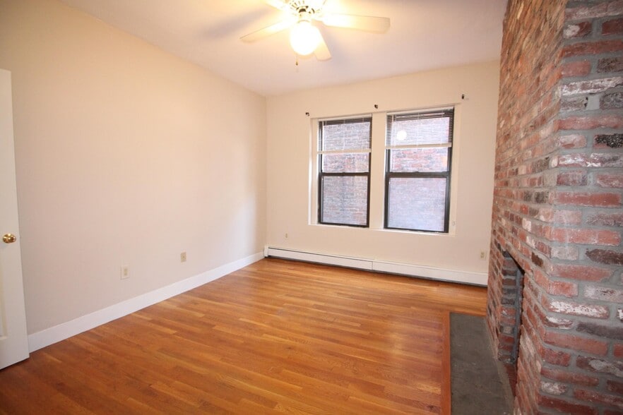 Building Photo - 11 Worcester St