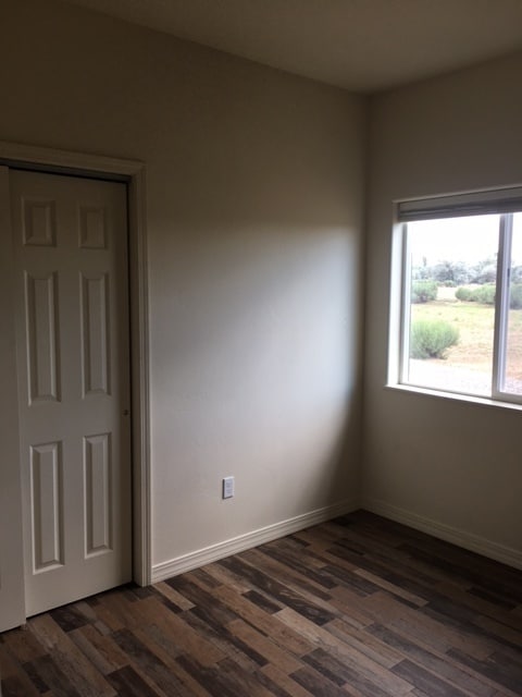 Building Photo - Cabin Style Home - Fully Furnished includes utilities