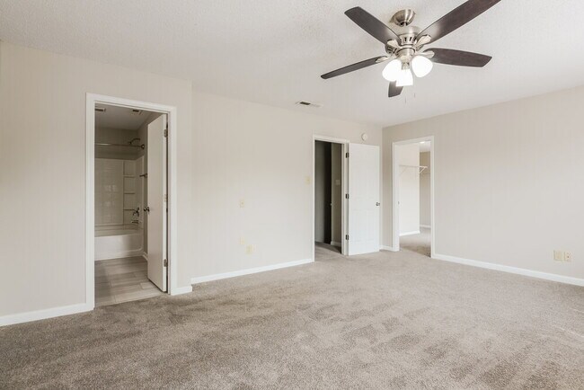 Building Photo - 2028 Prairie Sky Ln