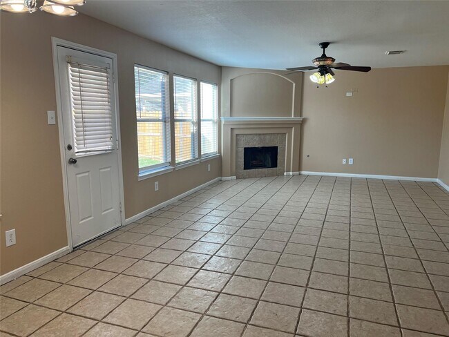 Building Photo - 3223 Amber Meadow Dr