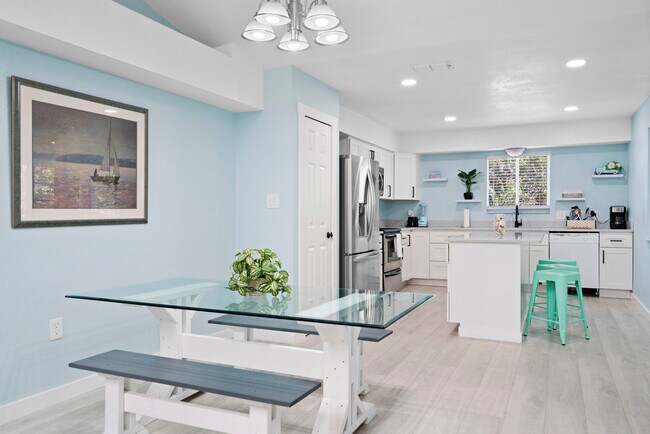 Building Photo - 1820 Rumar Ln