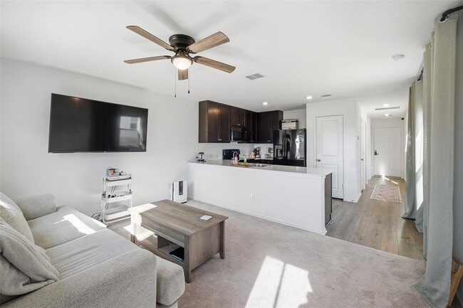 Building Photo - 625 Marty Allen Lp