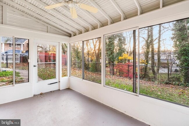 Building Photo - 428 Montemar Ave