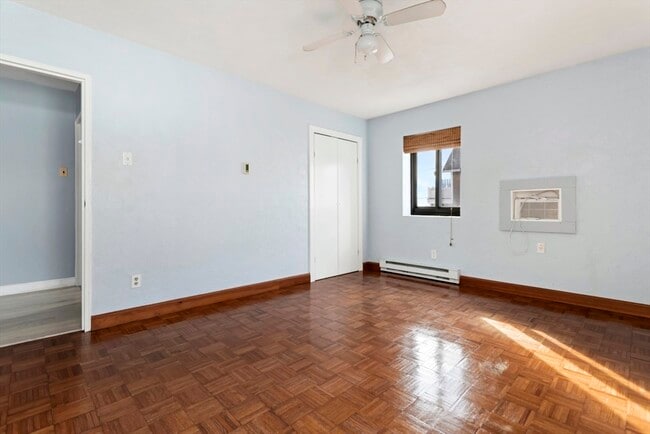 Building Photo - 222 Winthrop Shore Dr