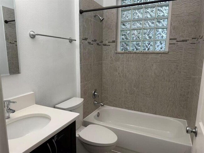 Building Photo - 1408 Sunningdale Way