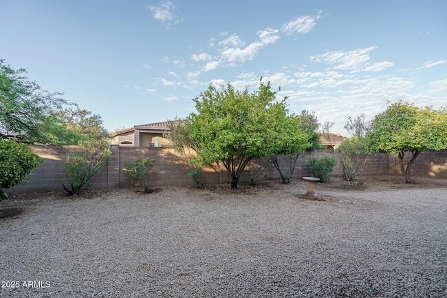 Building Photo - 4609 E Pinnacle Vista Dr