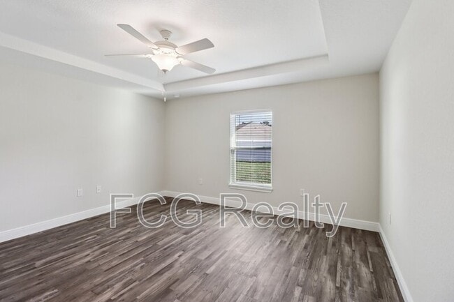 Building Photo - 7299 Hemlock Rd