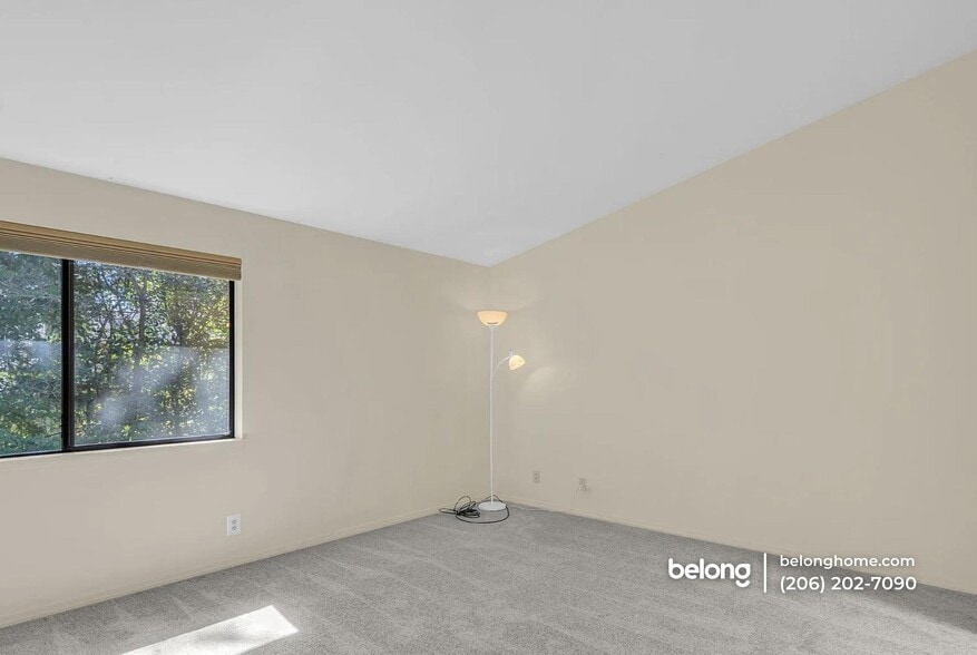 Building Photo - 16183 SE 33rd Cir