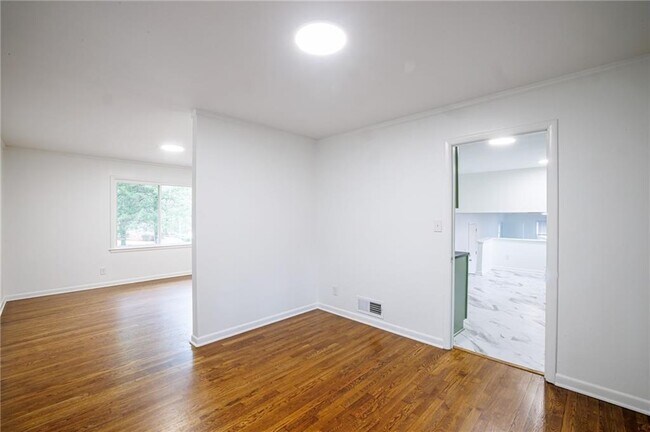 Building Photo - 2692 Whites Mill Ct