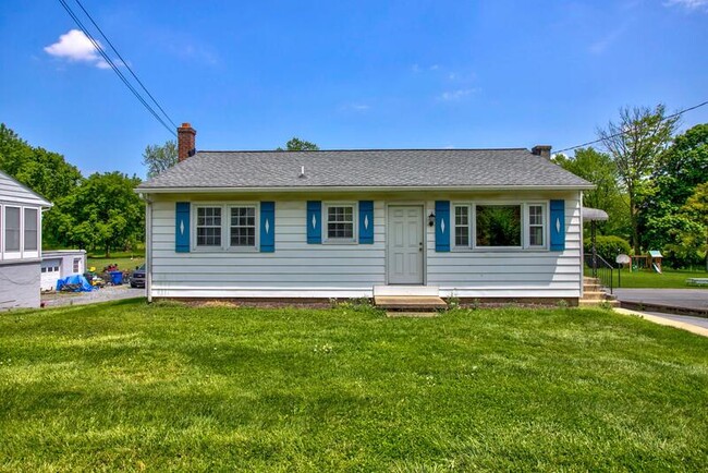 Building Photo - 35 Strasburg Pike