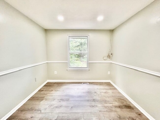 Building Photo - 60 Whitechurch Ct