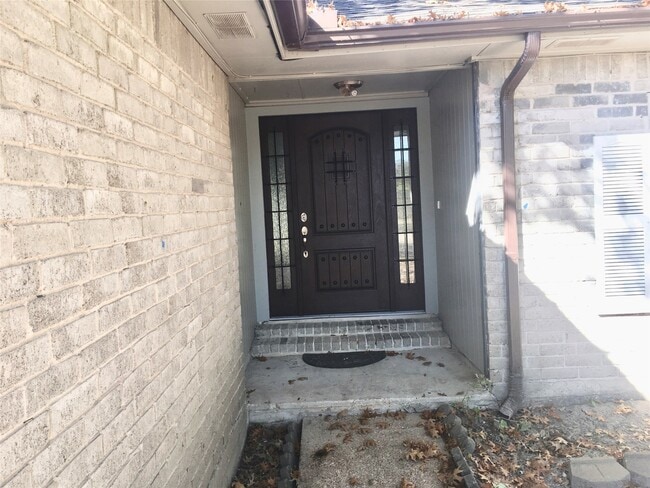 Building Photo - 14626 Wind Hollow Cir