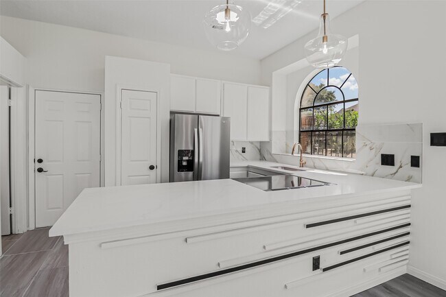 Building Photo - 8888 Benning Dr