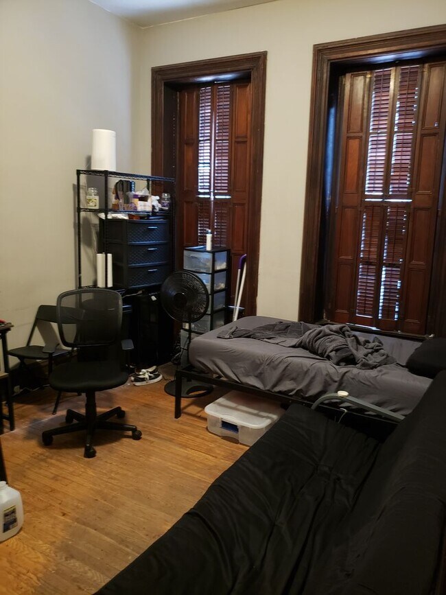 Building Photo - Newly Renovated Temple Student Housing