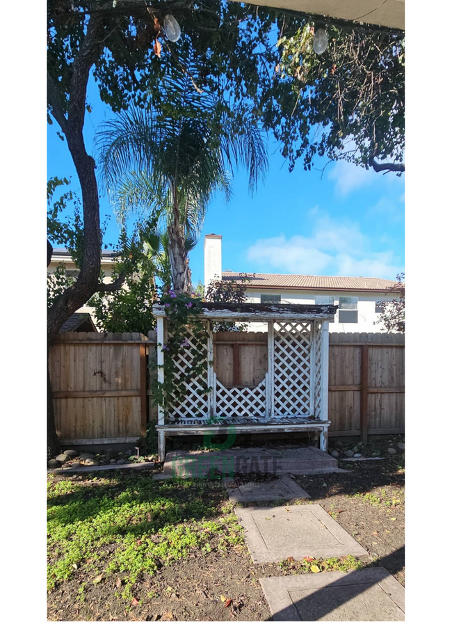 Building Photo - Spacious 4 Bedroom in Manteca!!! Ready