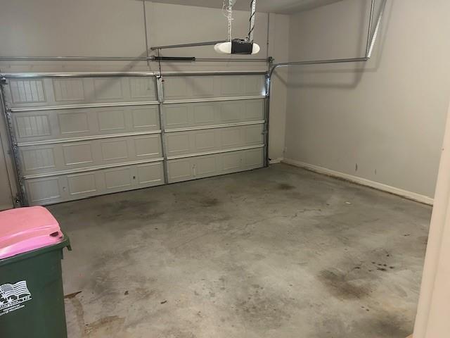 Building Photo - 7005 Br Crk Cv