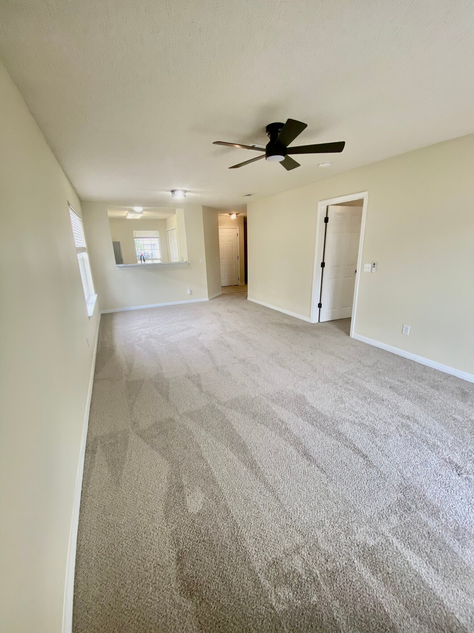 Building Photo - 1082 Antigua Cir