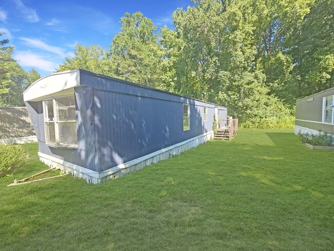 Building Photo - 412 McElhaney Rd