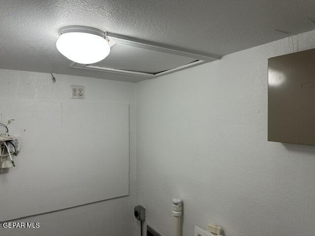 Building Photo - 4222 Pershing Dr