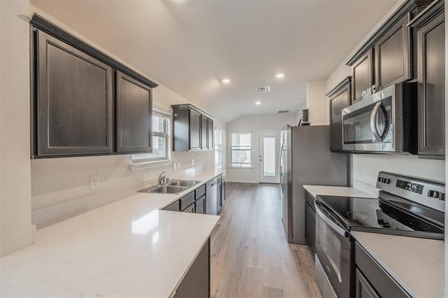 Building Photo - 1022 Rio Bravo Dr