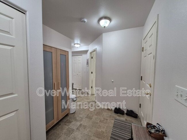 Building Photo - 3926 Lakehurst Cir