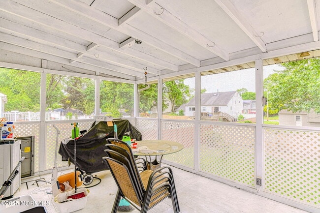 Building Photo - 24 Peach Tree Rd