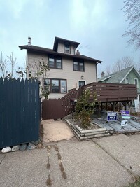 Building Photo - Available January 15th - Short Term Lease ...