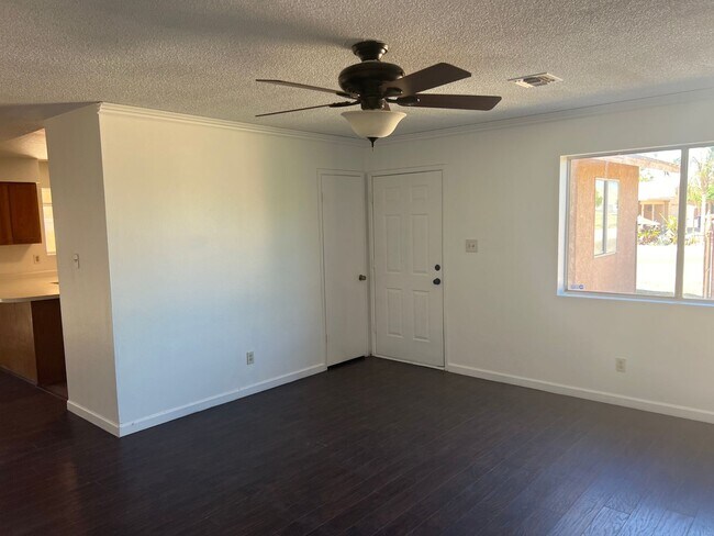 Building Photo - Three Bedroom Cibola Home on a large Lot