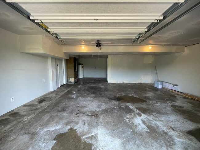 Building Photo - Private Valley Remodeled Home In Damascus 3Bd/2.5Ba with Basement!!! Beautiful Deck with Amazing ...