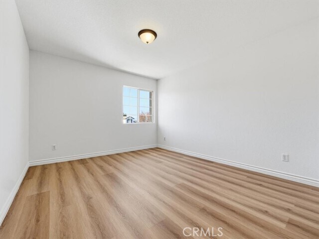 Building Photo - 2775 S Buena Vista Ave