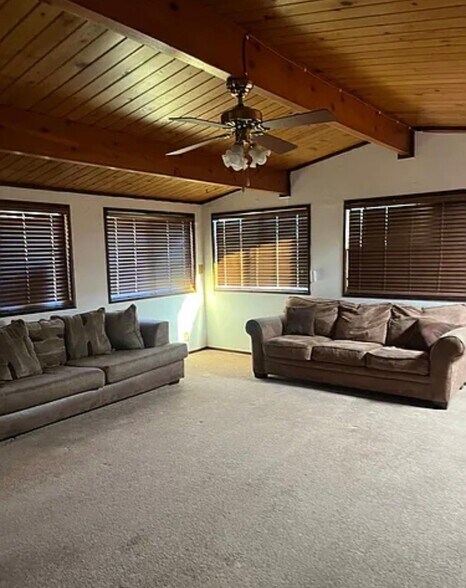 Building Photo - 711agnes dr